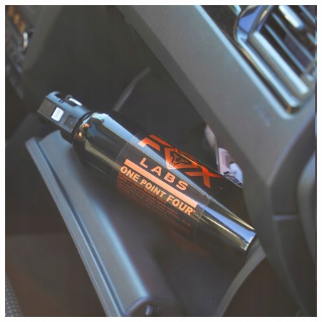 Gaz Pieprzowy FOX LABS ONE POINT FOUR Gaśnica 485 ml Stożek Mgły G-095 Gaz Pieprzowy FOX LABS ONE POINT FOUR Gaśnica 485 ml Stożek Mgły G-095